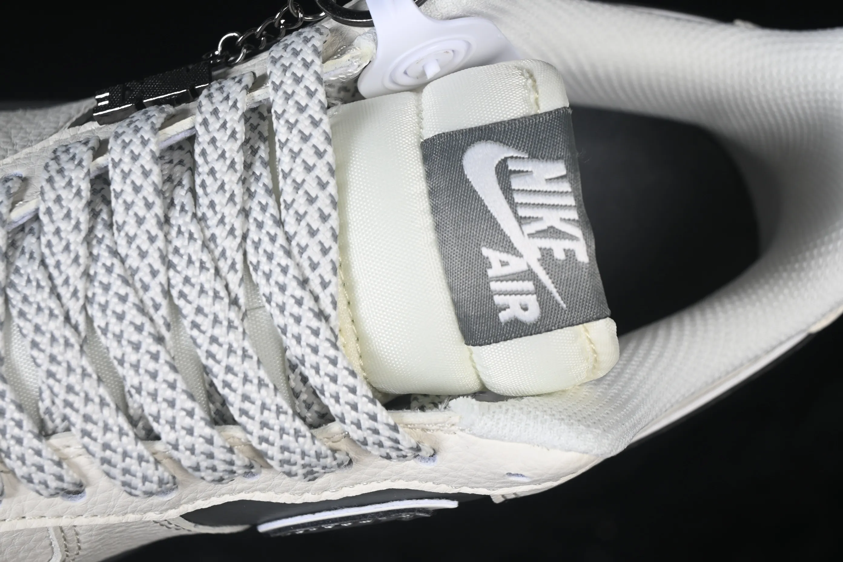 All categories Nk Air Force 1 Air Force series Nk Air Force 1 Low Air Force low-top Nike Air Force 1'07 Low off-white and dark gray Air Force 1 low-top casual sneakers SM6668-107